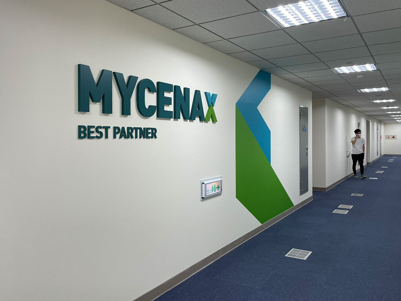 MYCENAX2